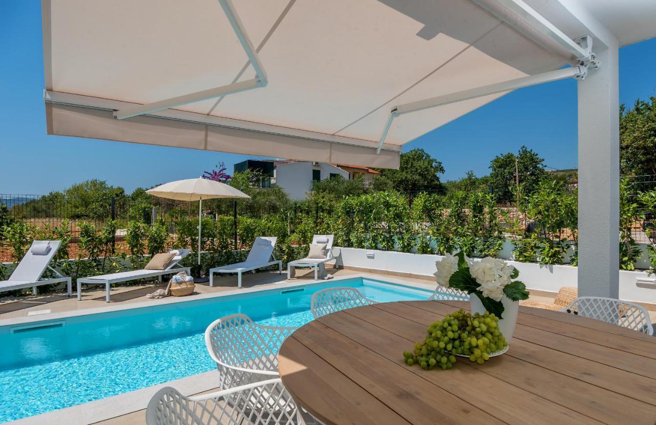 Marula Holiday Home - With Heated Pool Marina Zewnętrze zdjęcie