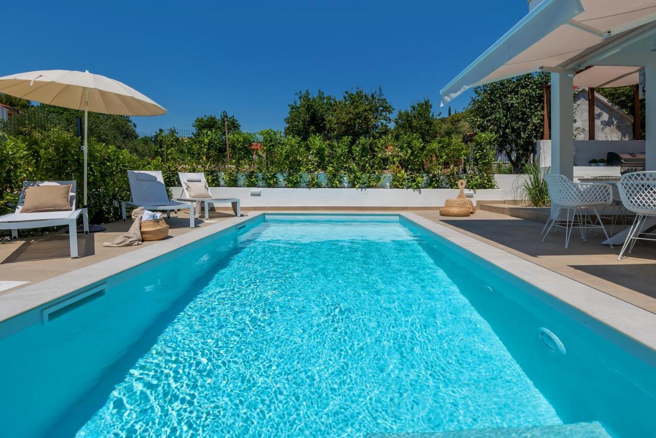 Marula Holiday Home - With Heated Pool Marina Zewnętrze zdjęcie